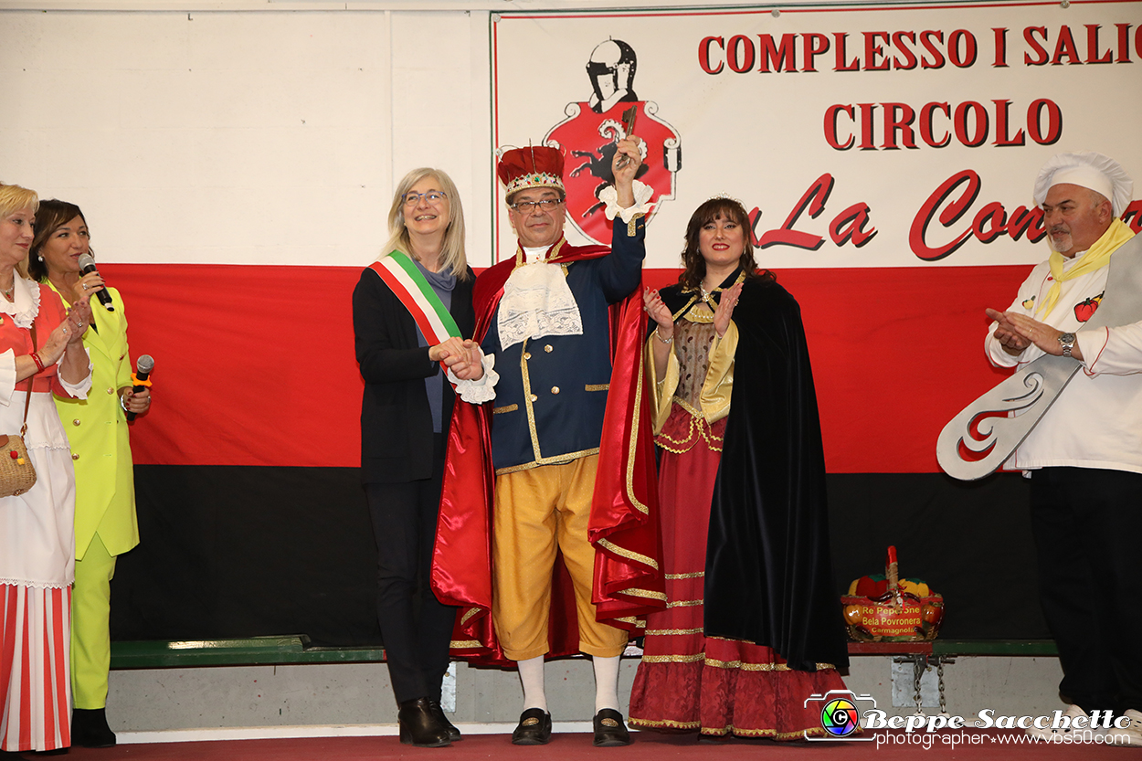 VBS_4710 - Investitura Re Peperone e Bela Povronera Carnevale di Carmagnola 2024.jpg